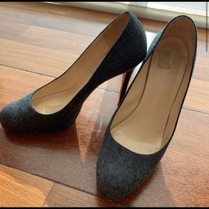 Christian Louboutin. Size 42